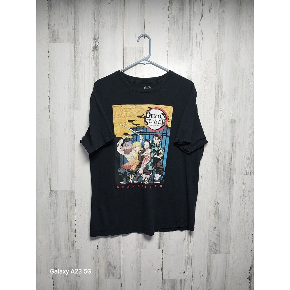 Demon Slayer Kimetsu No Yaiba Men's T-Shirt Size Large Black